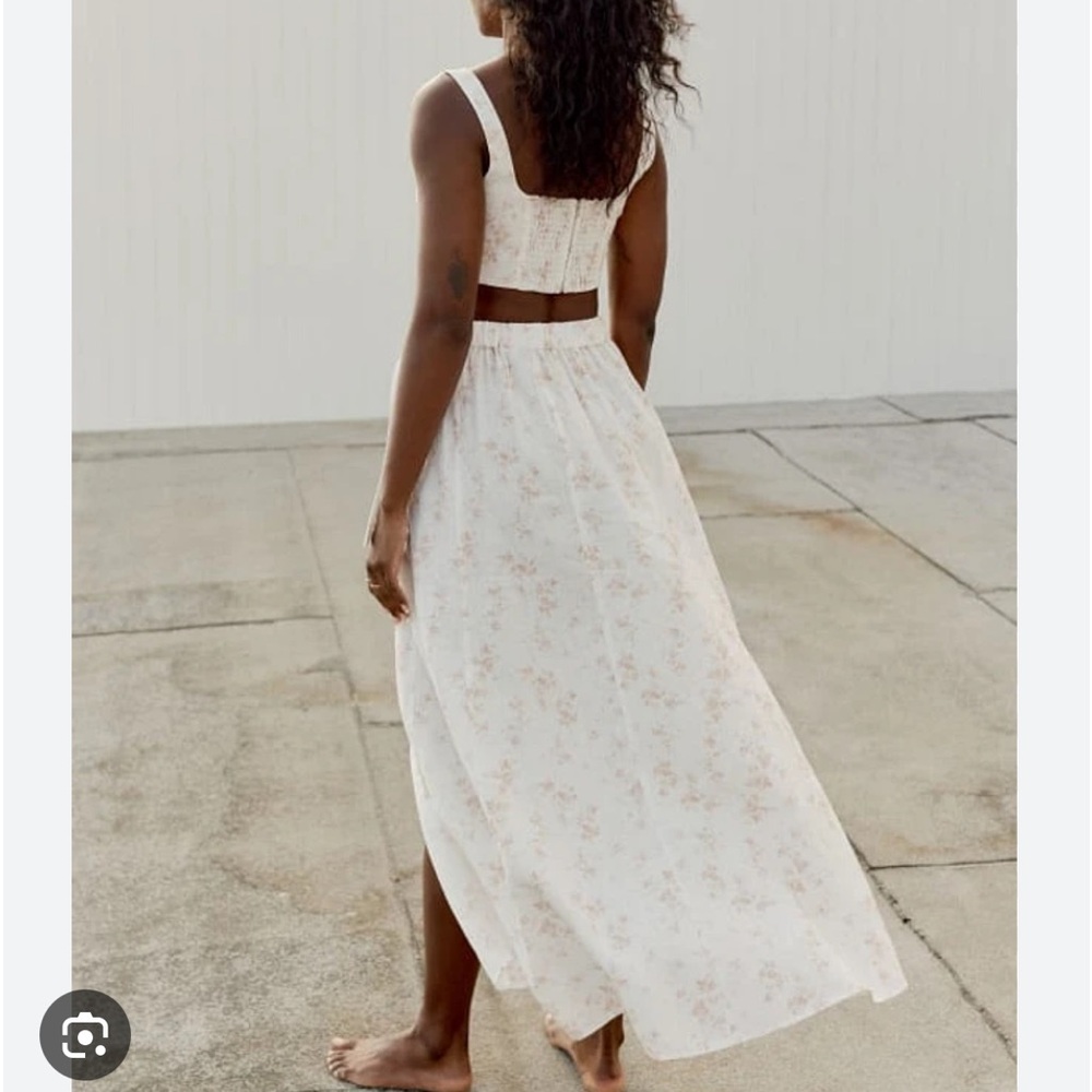 Palm Linen Two Piece
Color: Riso, size 2 - Picture 3 of 10